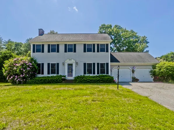 3 Tree Top Ln, Southwick, MA 01077