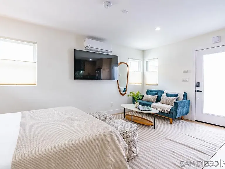 725 Pennsylvania Ave #731 — Photo 6