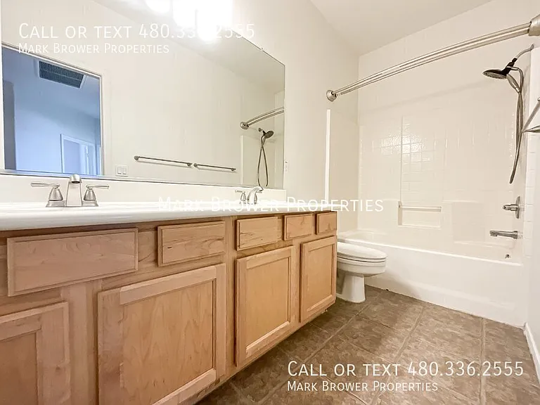 1302 E Elgin Pl — Photo 30
