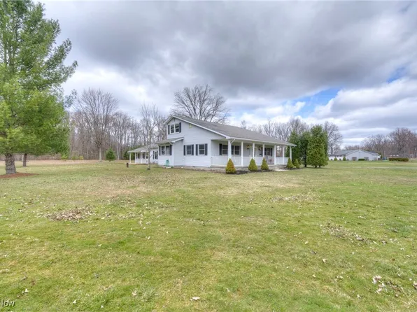 5925 Downs Rd NW, Warren, OH 44481
