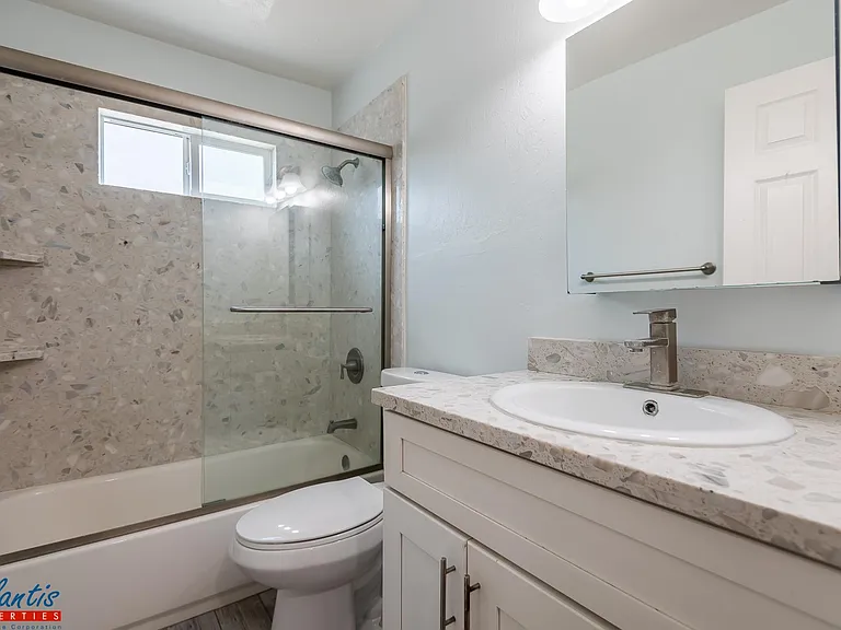 738 S 10th St #2 — Photo 11
