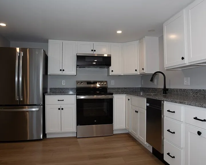 29 Pleasant Street — Photo 13