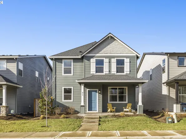 815 S 26th Ave, Cornelius, OR 97113