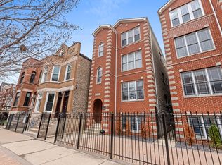 2033 W Huron St APT 1, Chicago, IL 60612