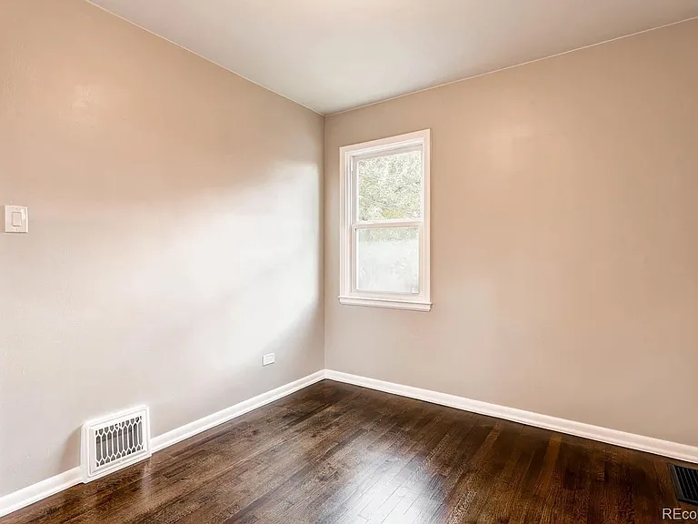 3541 N Saint Paul St — Photo 12