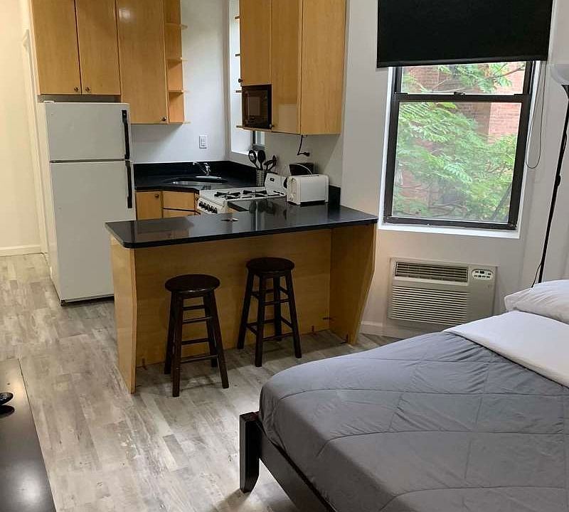 1st image of 407 W 51st St APT 3D