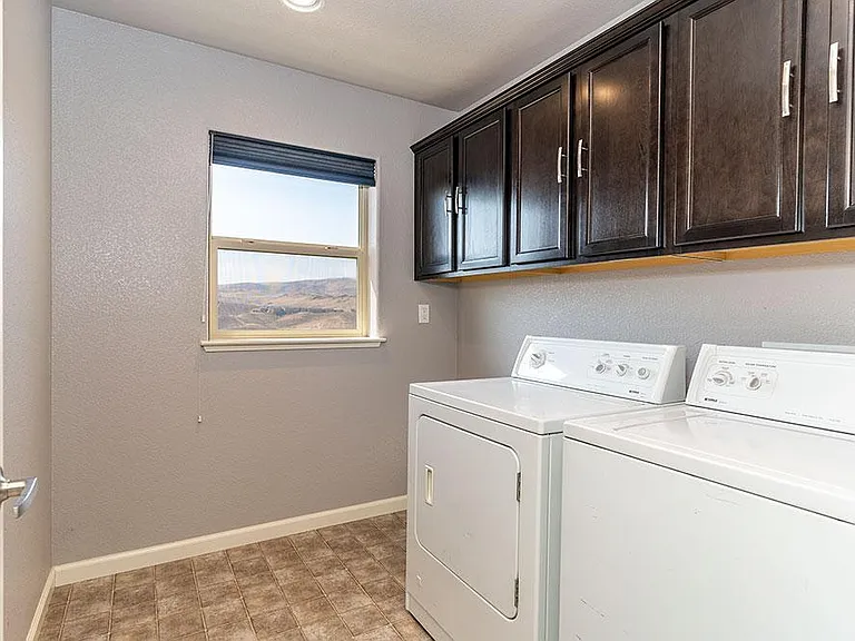 3715 Thistledown Ct — Photo 23