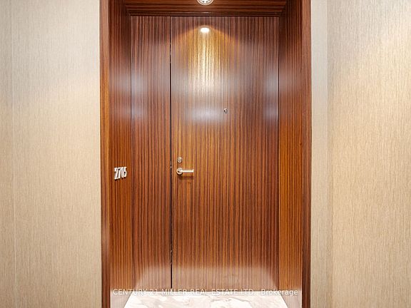 5th image of 180 University Ave #2705