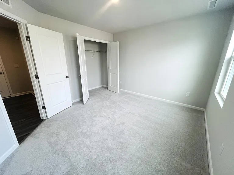 153 Summer Violet Ln — Photo 6