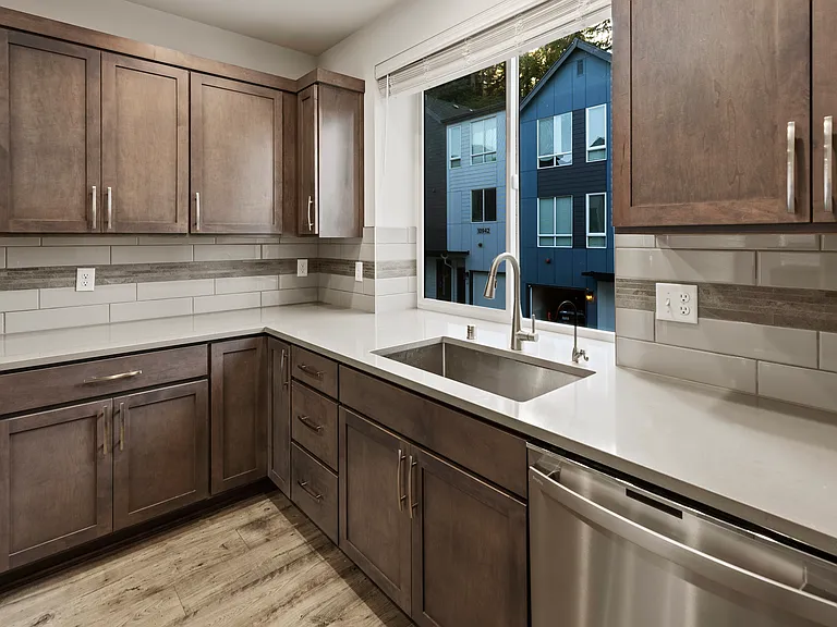 10945 NE 189th Pl #D — Photo 6