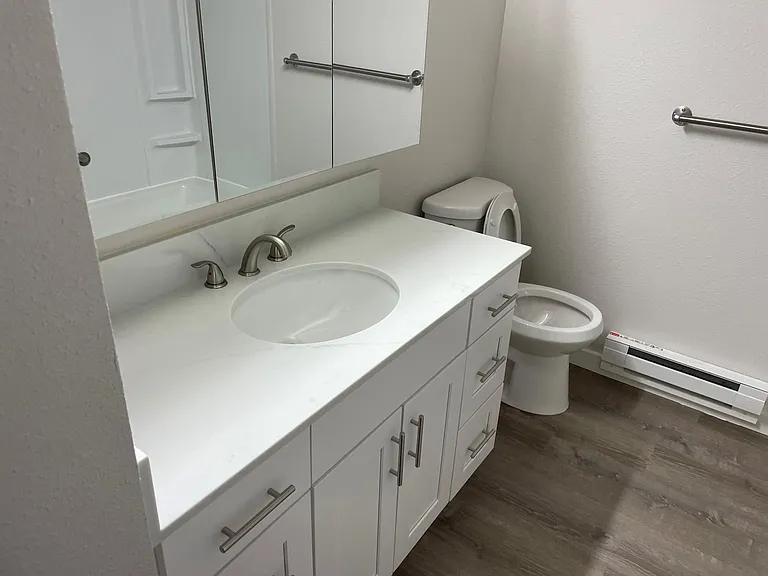 3202 S D St #4 — Photo 10