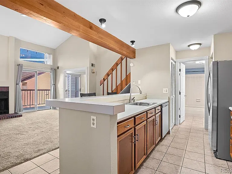 2 bed, 867 sqft, $1,850 — Photo 4