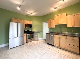 124 Almy St APT 2C, Providence, RI 02909