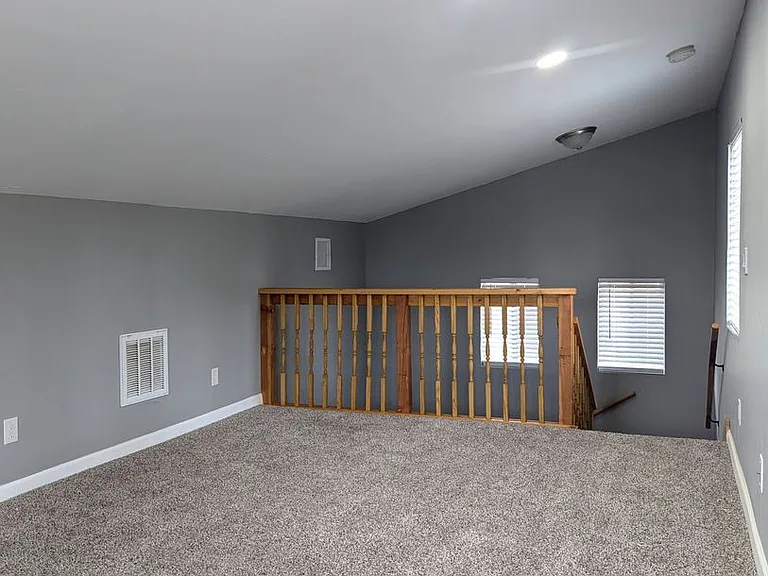 600 N Poplar Ln — Photo 23