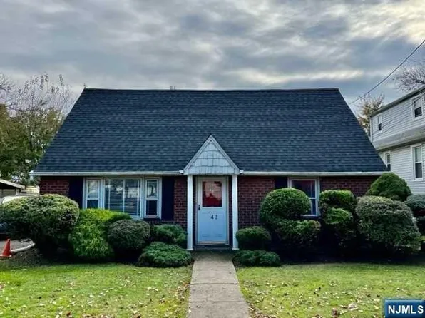 43 Chestnut St, Ridgefield Park, NJ 07660