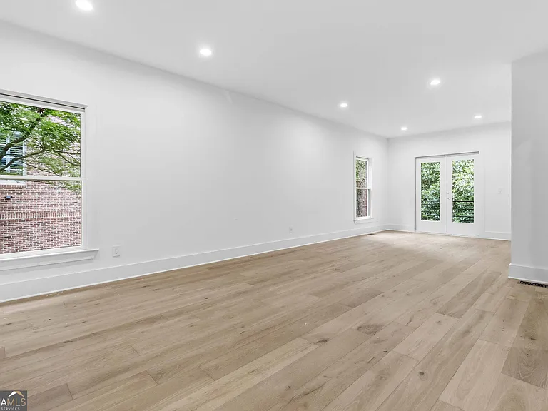 3196 Towerview Dr NE — Photo 12
