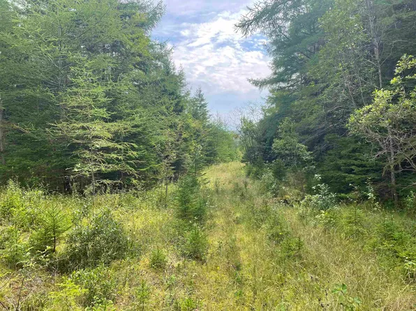 Highway 105, Baddeck, NS B0E 1B0