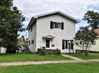 884 3rd Ave N, Park Falls, WI 54552