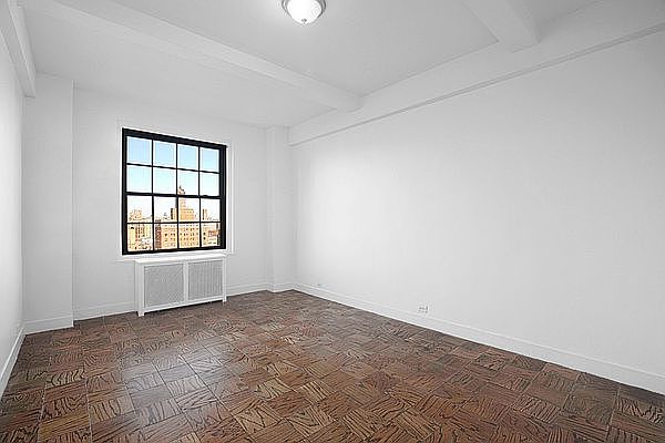 1st image of 160 W 71st St APT 10F