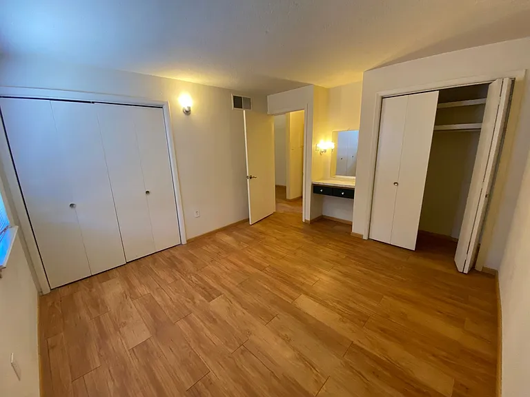 124 Harvard Dr SE — Photo 23