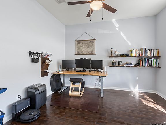 3rd image of 8523 WINCHESTER WAY