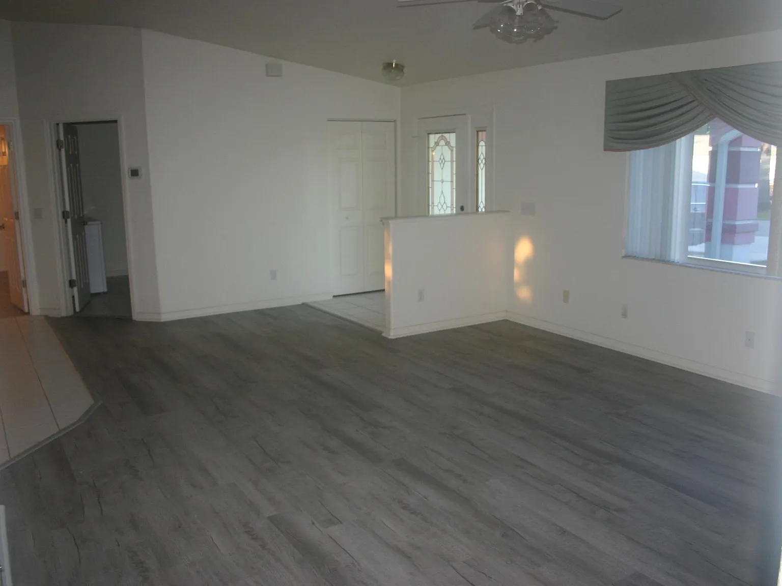3 bed, 1683 sqft, $1,800 — Photo 2