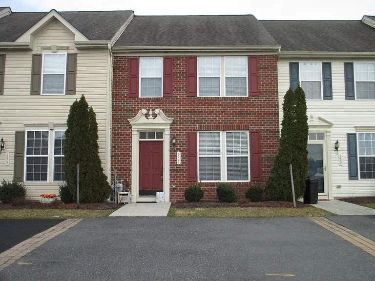655 Wye Oak Dr — Photo 3