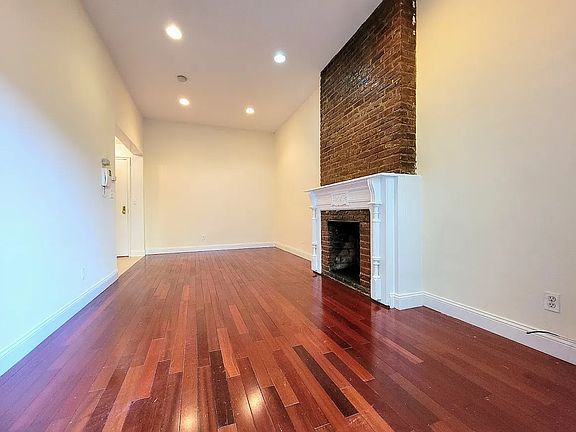 4th image of 161 W 95th St #2Z