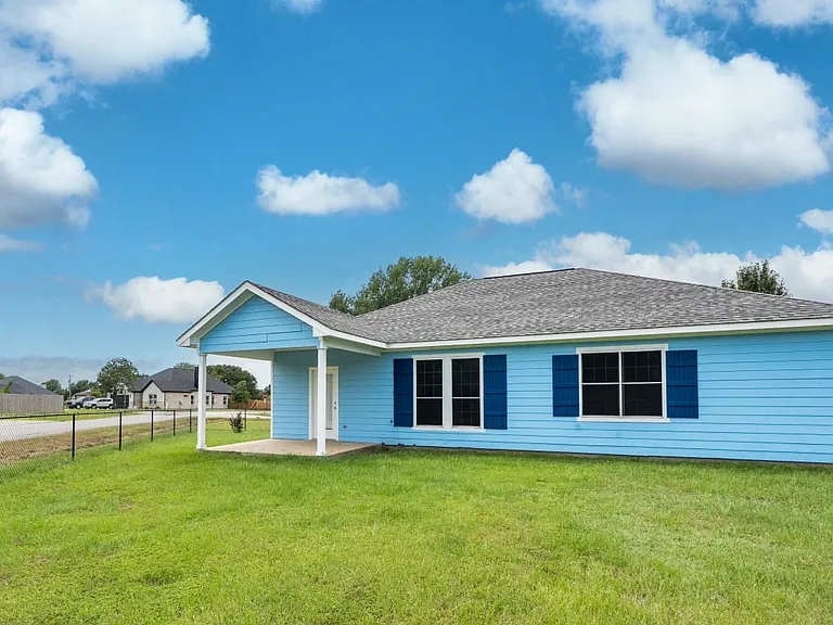 304 Port Dr — Photo 19