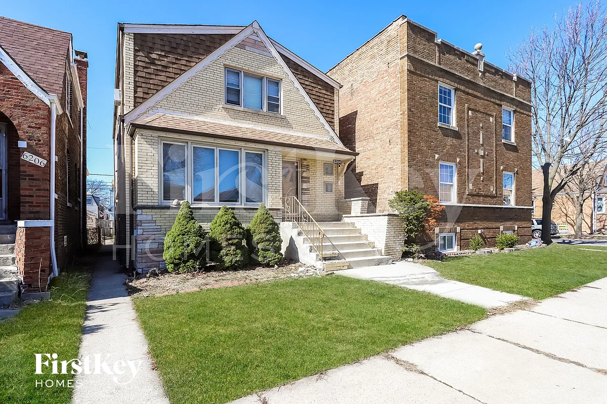 Building Photo - 6204 S Kildare Ave #1