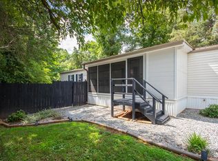 423 Pannell Ln, Franklin, NC 28734