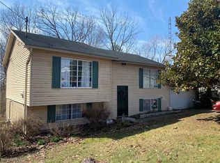 105 Walnut Ridge Dr, Little Hocking, OH 45742