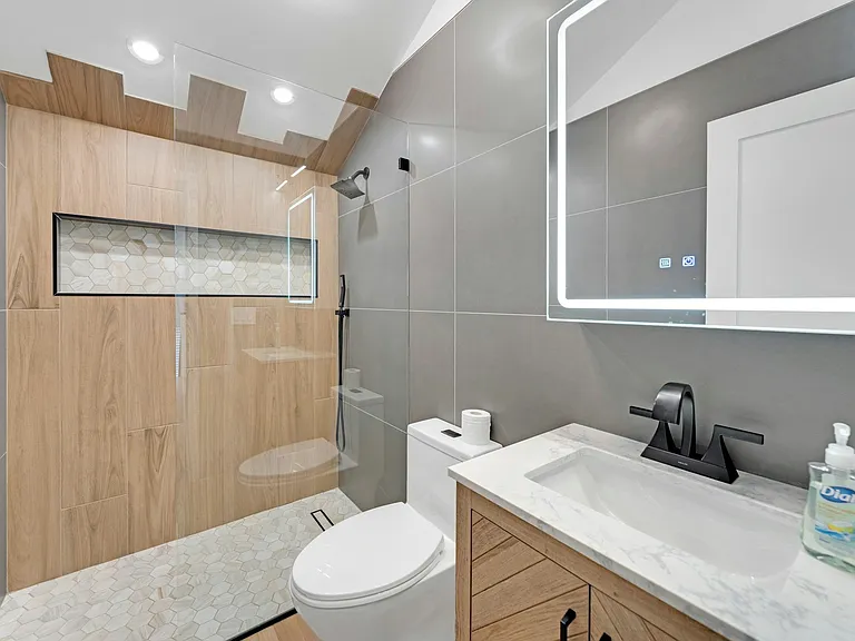 228 Johnson Ave #5 — Photo 15