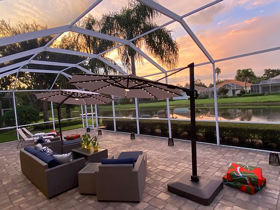 Enjoy breathtaking sunsets or sunrises on the lanai