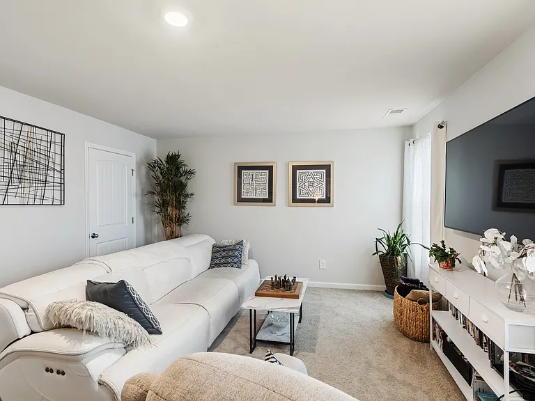 5026 Benelli Dr — Photo 22