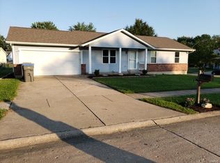 1622 Knightwood Ln, O'Fallon, MO 63366