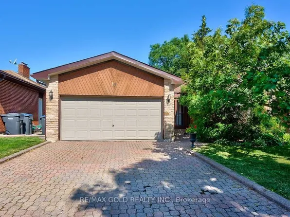 10 Milford Cres, Brampton, ON L6S 3E4