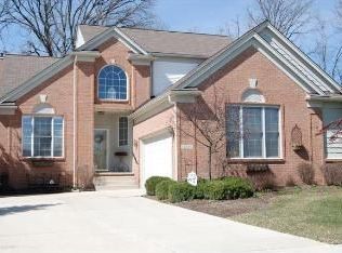 11345 Pinehurst Rd, Plymouth, MI 48170