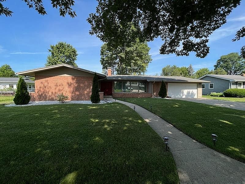 1306 Brookside Drive 