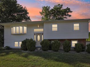 11 Baylor Rd, New City, NY 10956