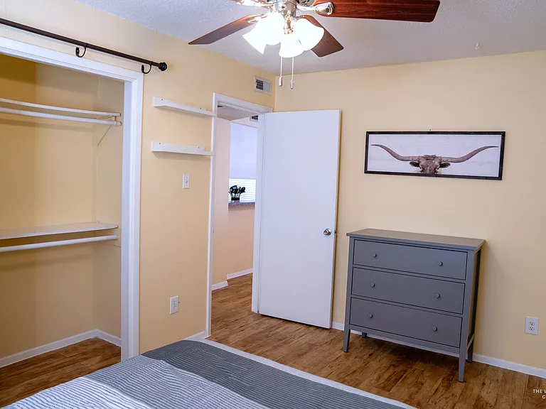 2-bedroom unit