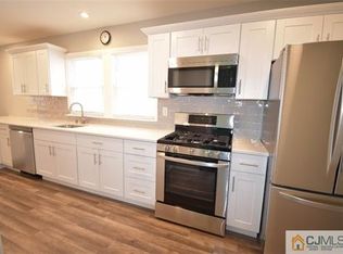 126 Morningside Ave, Laurence Harbor, NJ 08879