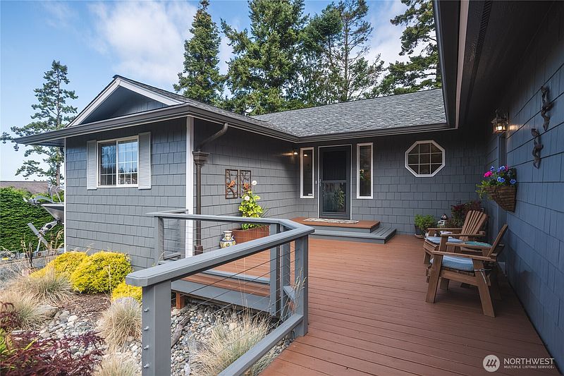 3rd image of 4304 Whidbey Court