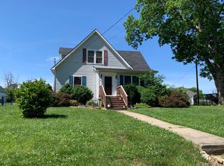 625 E Lacy St, Marshall, MO 65340