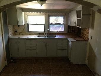 2nd image of 1120 S 47th Ter
