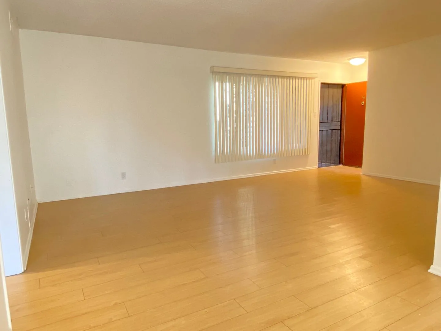 928 South Sherbourne Drive (6605) — Photo 4