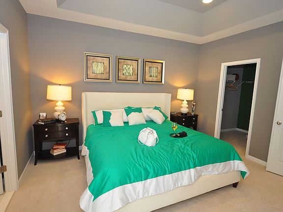 Luxurious owner's suite