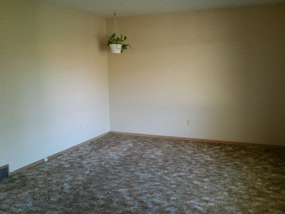 2nd image of 1016 McHugh St