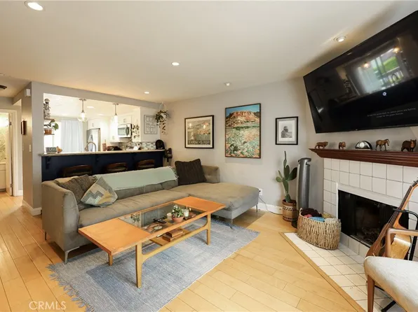290 Victoria St #19, Costa Mesa, CA 92627