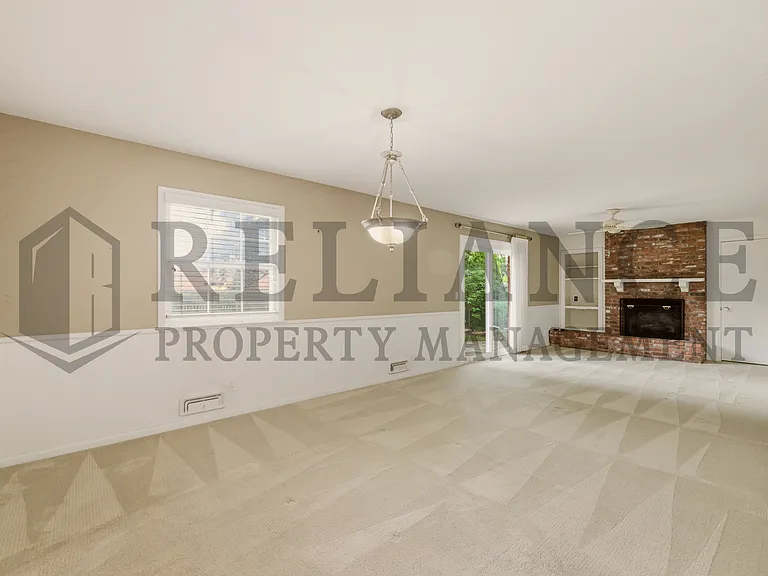 6517 E Elm St — Photo 15